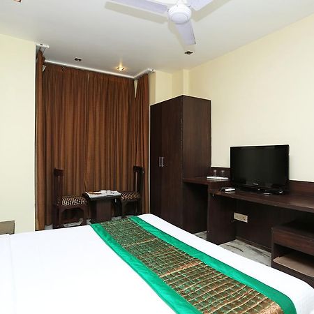 Oyo Rooms, Cyber Park Gurgaon Extérieur photo